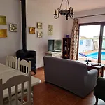 בקתה Adelfas Chaparrillo